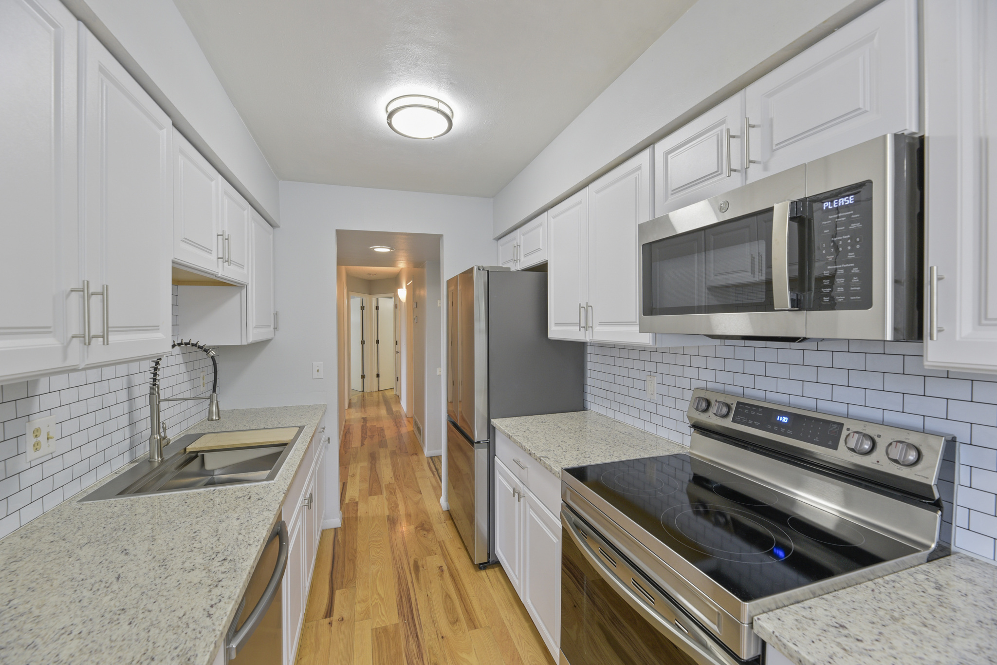 Fully Renovated Condo in Aurora